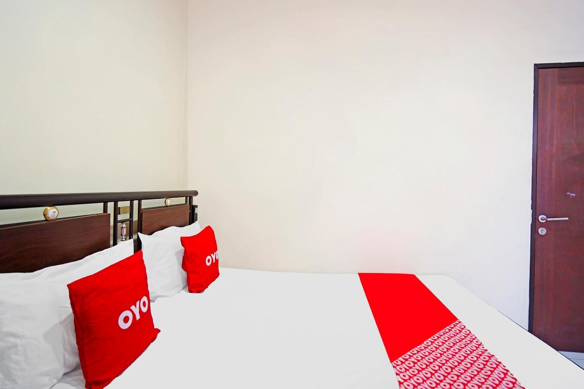 Oyo 91415 De Wijaya Hotel Sidoarjo Bagian luar foto