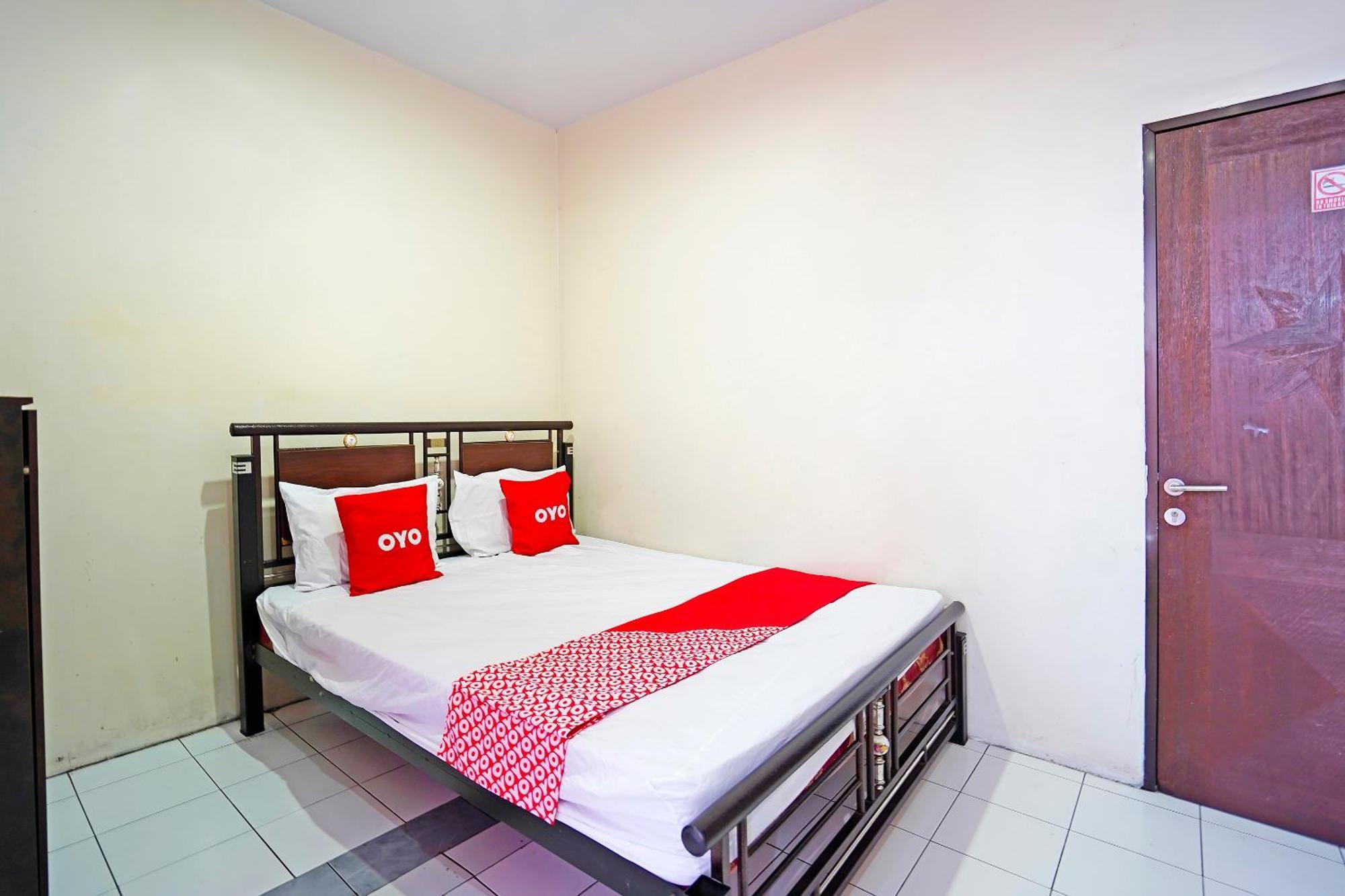 Oyo 91415 De Wijaya Hotel Sidoarjo Bagian luar foto