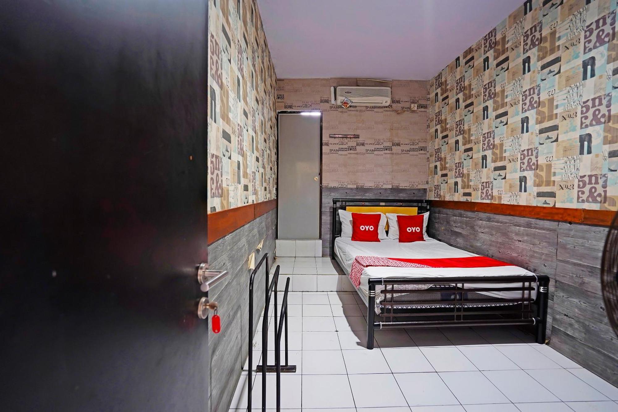Oyo 91415 De Wijaya Hotel Sidoarjo Bagian luar foto