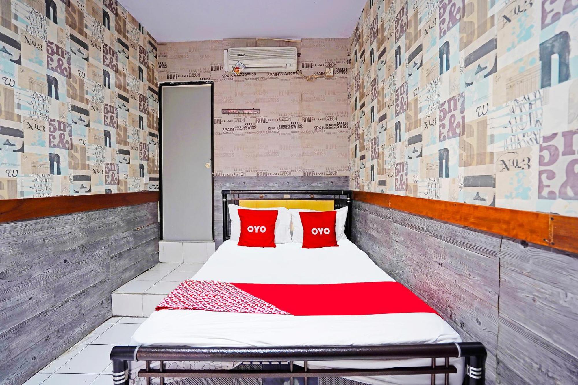 Oyo 91415 De Wijaya Hotel Sidoarjo Bagian luar foto