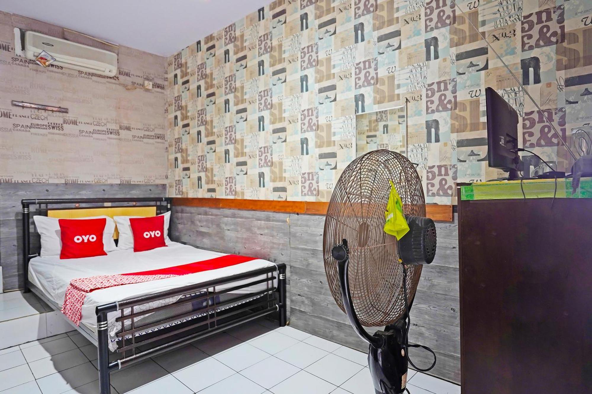 Oyo 91415 De Wijaya Hotel Sidoarjo Bagian luar foto