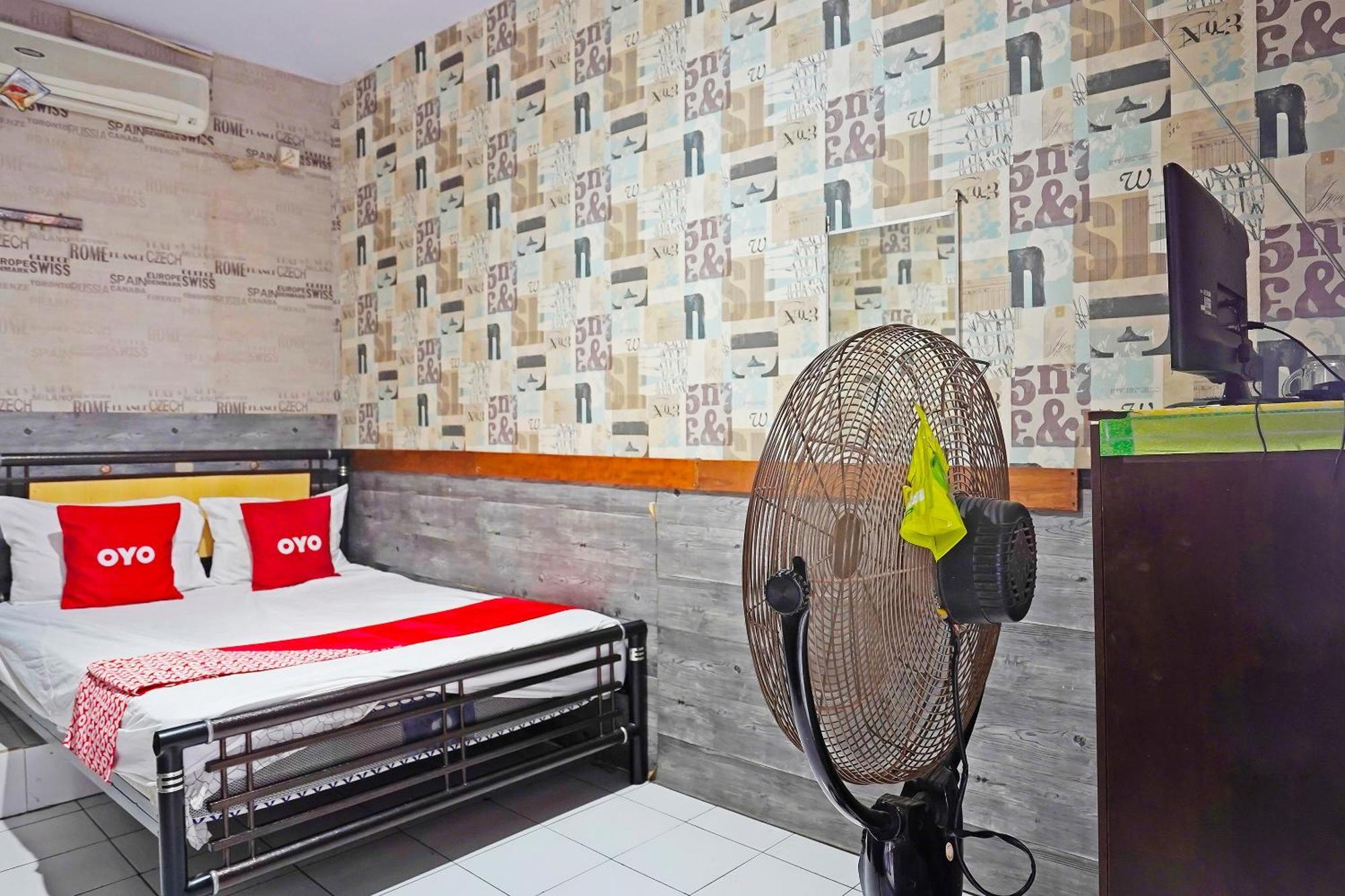 Oyo 91415 De Wijaya Hotel Sidoarjo Bagian luar foto
