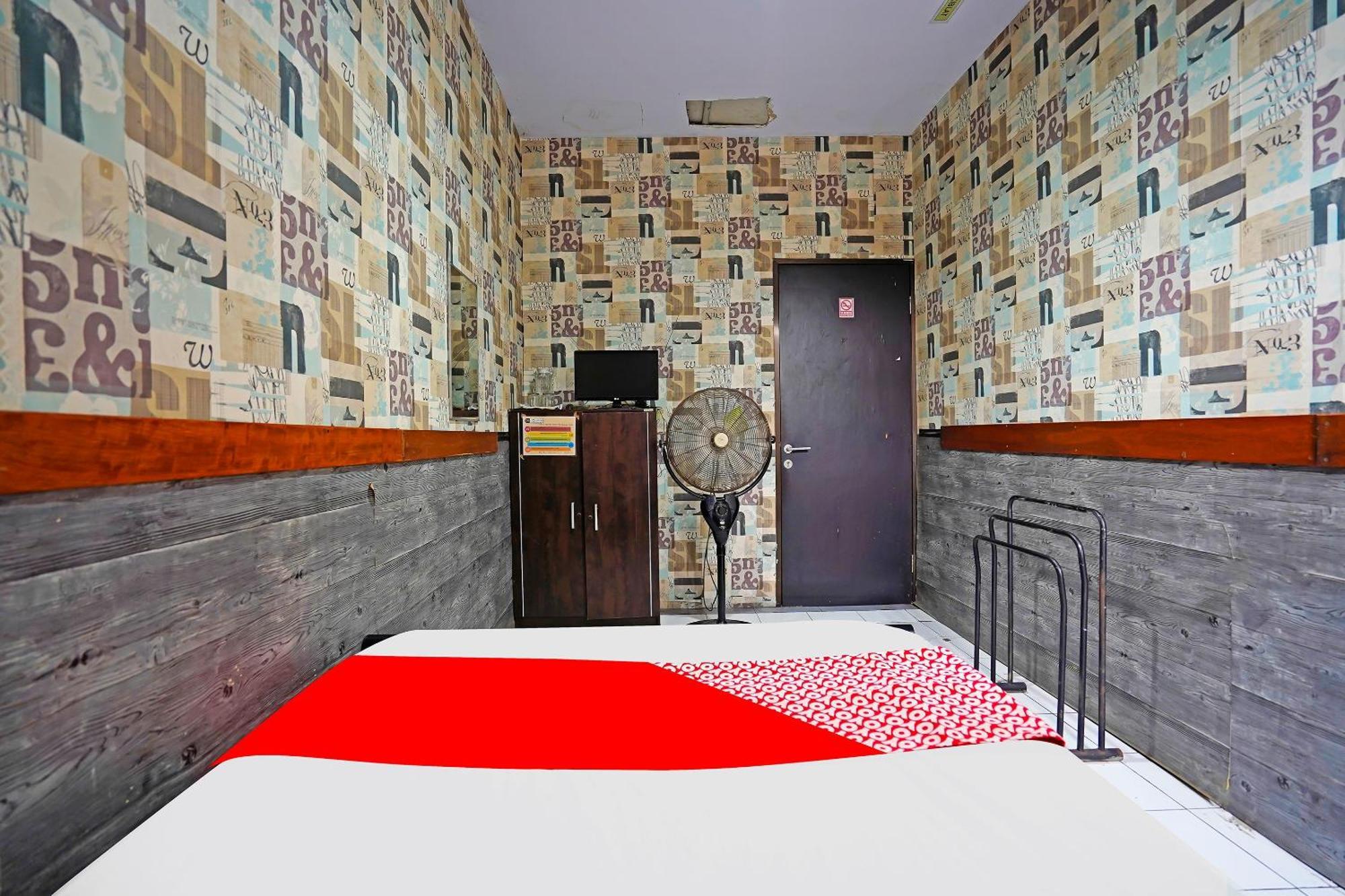 Oyo 91415 De Wijaya Hotel Sidoarjo Bagian luar foto