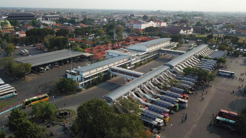 Oyo 91415 De Wijaya Hotel Sidoarjo Bagian luar foto