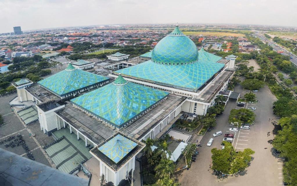 Oyo 91415 De Wijaya Hotel Sidoarjo Bagian luar foto